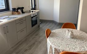 Hill Top View Apartment Lahinch