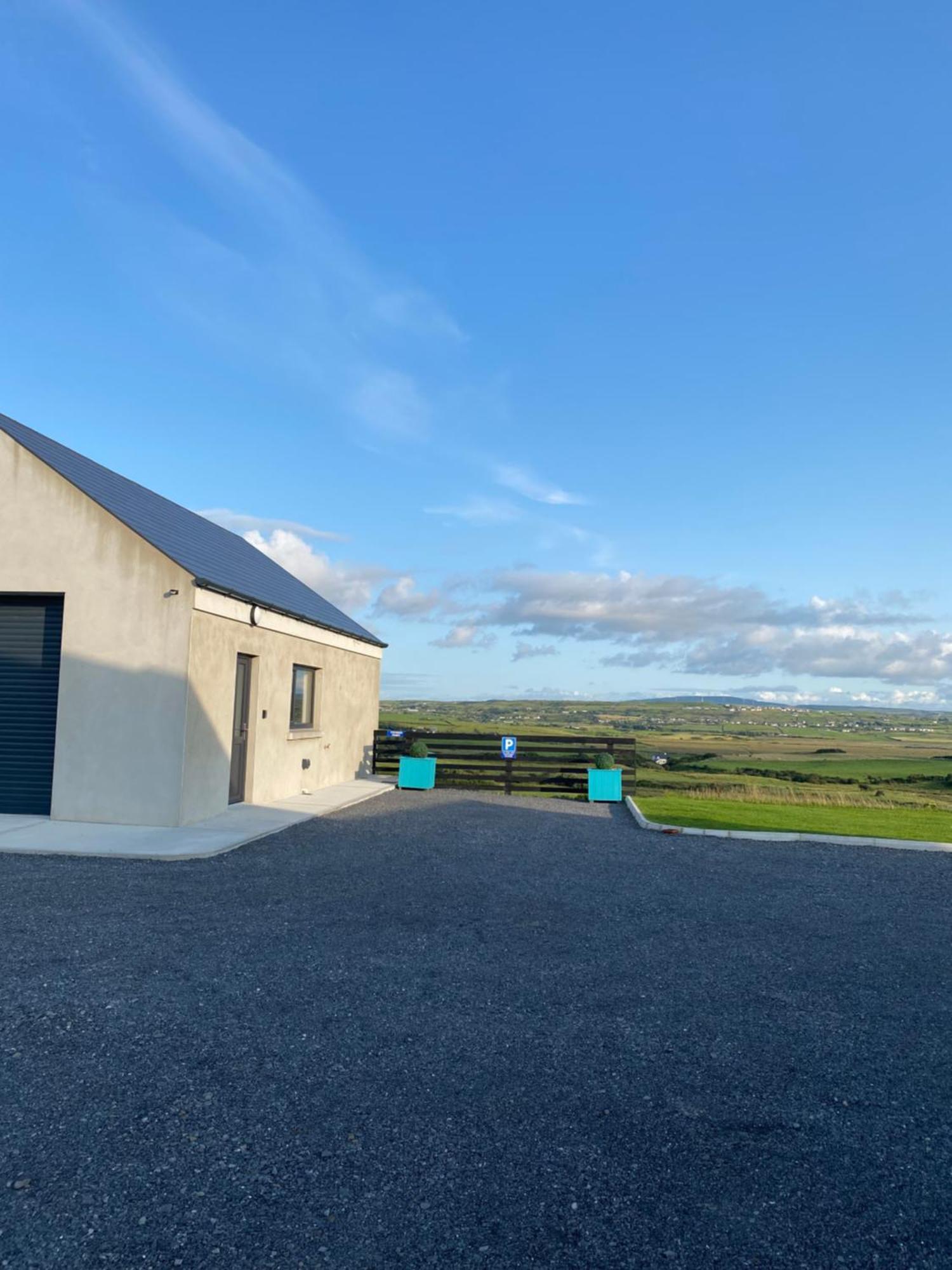 Hill Top View Apartment Lahinch Exterior photo