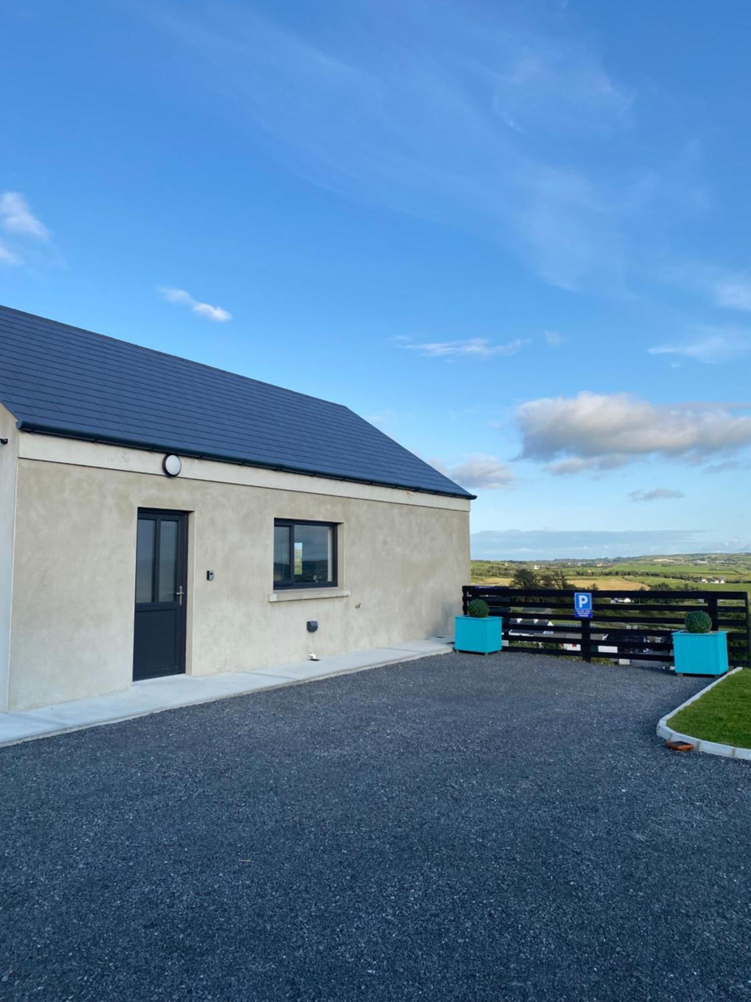 Hill Top View Apartment Lahinch Exterior photo